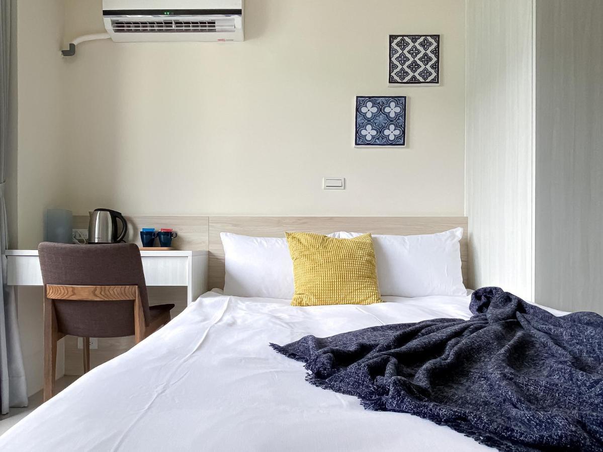 Hôtel Sleeping Quilt à Taichung Extérieur photo