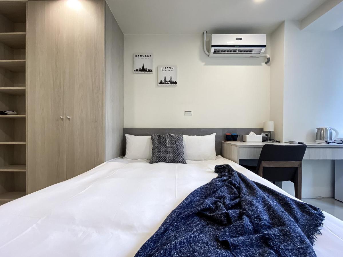 Hôtel Sleeping Quilt à Taichung Extérieur photo