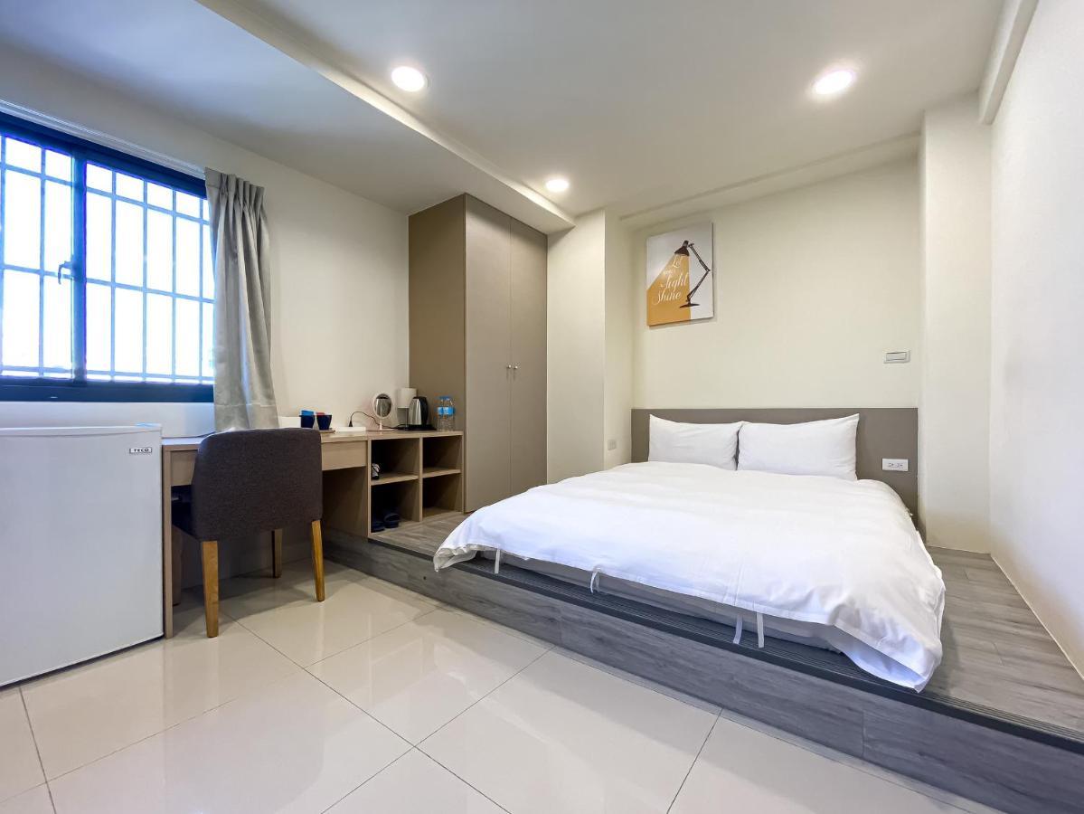 Hôtel Sleeping Quilt à Taichung Extérieur photo