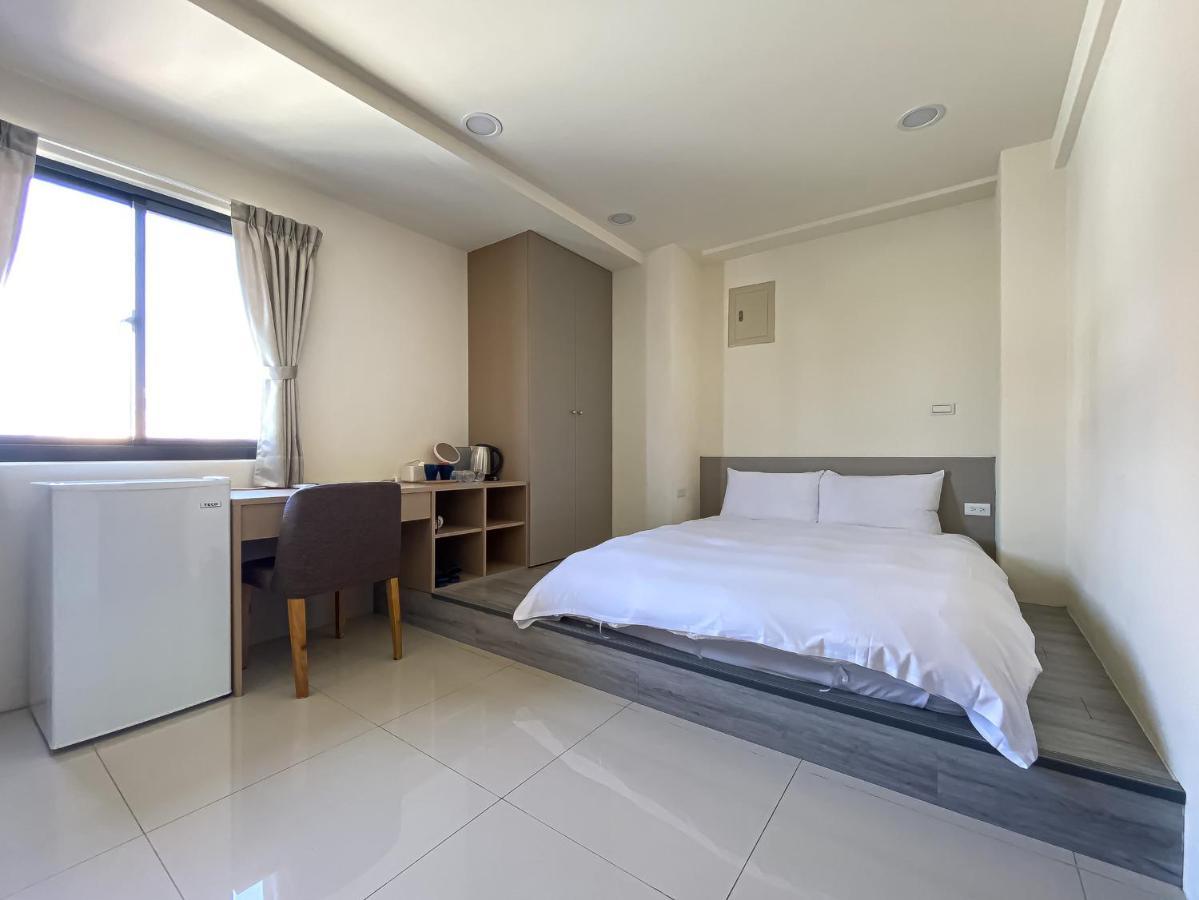 Hôtel Sleeping Quilt à Taichung Extérieur photo