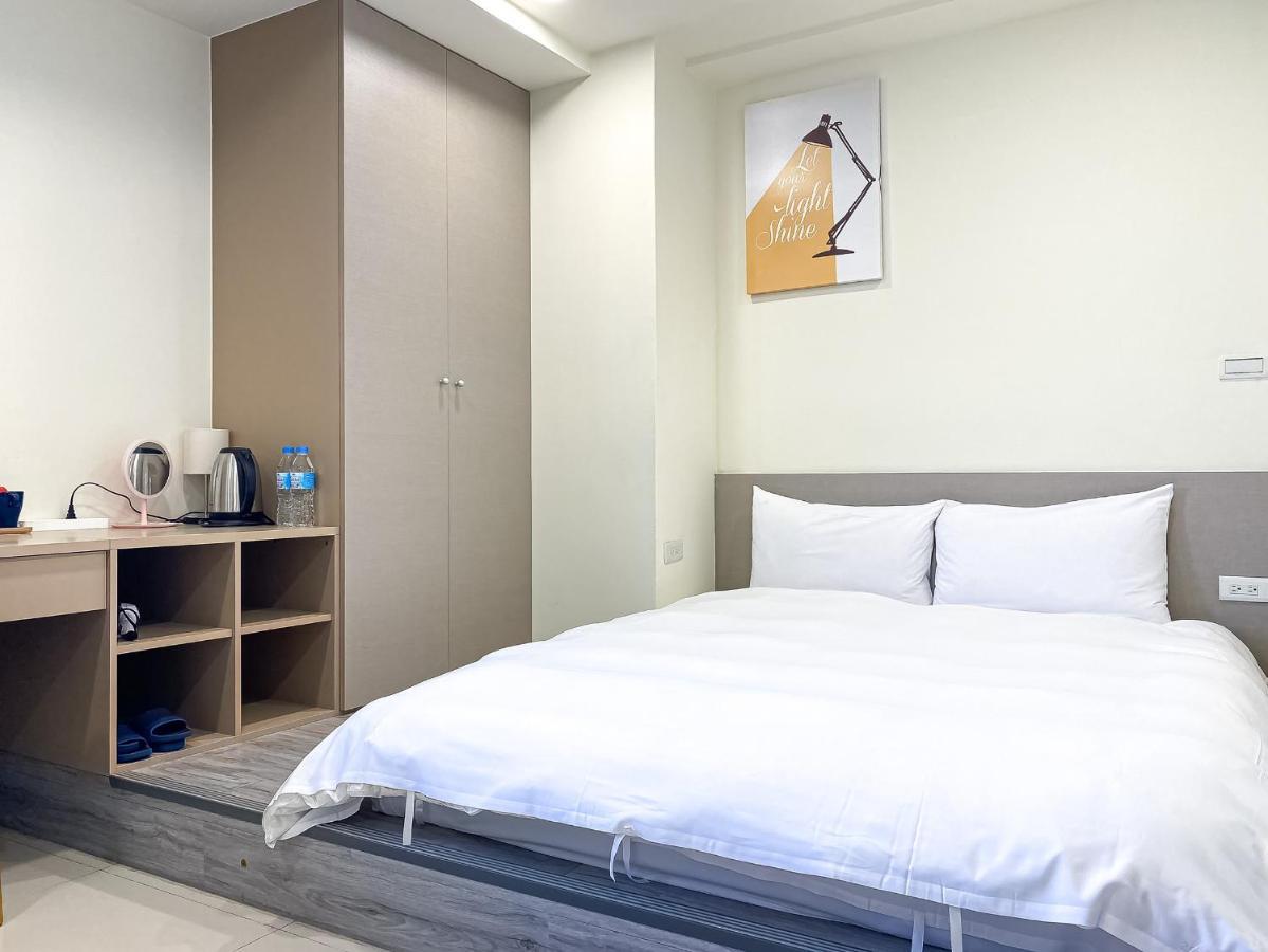 Hôtel Sleeping Quilt à Taichung Extérieur photo